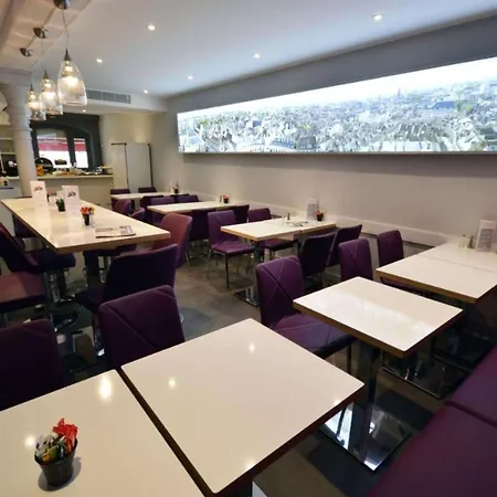 Western Centre Gare 4*