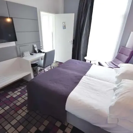 Western Centre Gare 4*