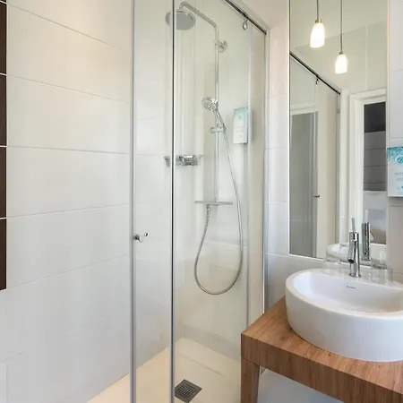 Western Centre Gare Hotel 4*