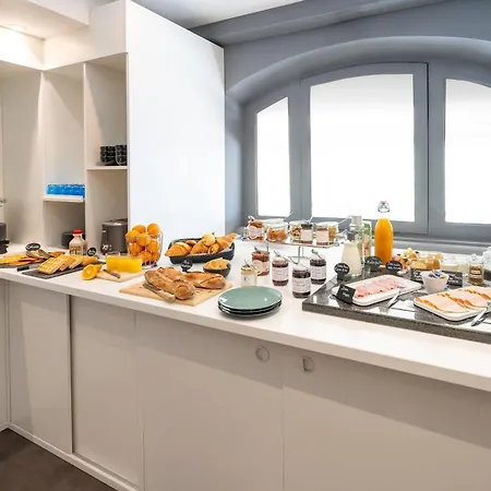 Western Centre Gare Hotel 4*