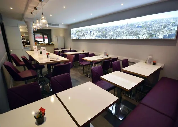 Western Centre Gare 4*