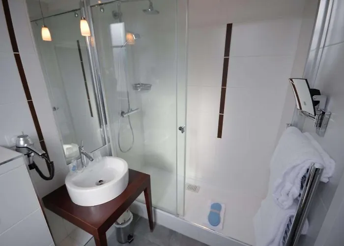 Western Centre Gare Hotel 4*