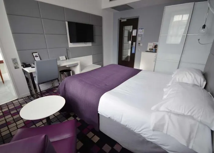 Western Centre Gare Hotel 4*